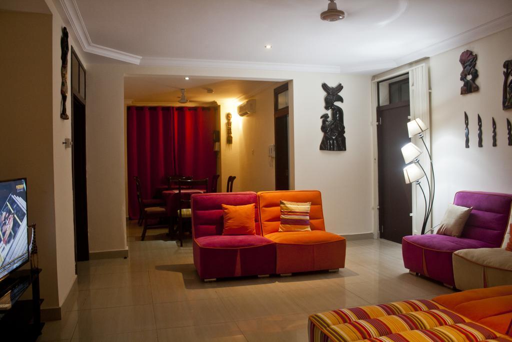 أكرا @Home Boutique B&B Hostel And Suite المظهر الخارجي الصورة