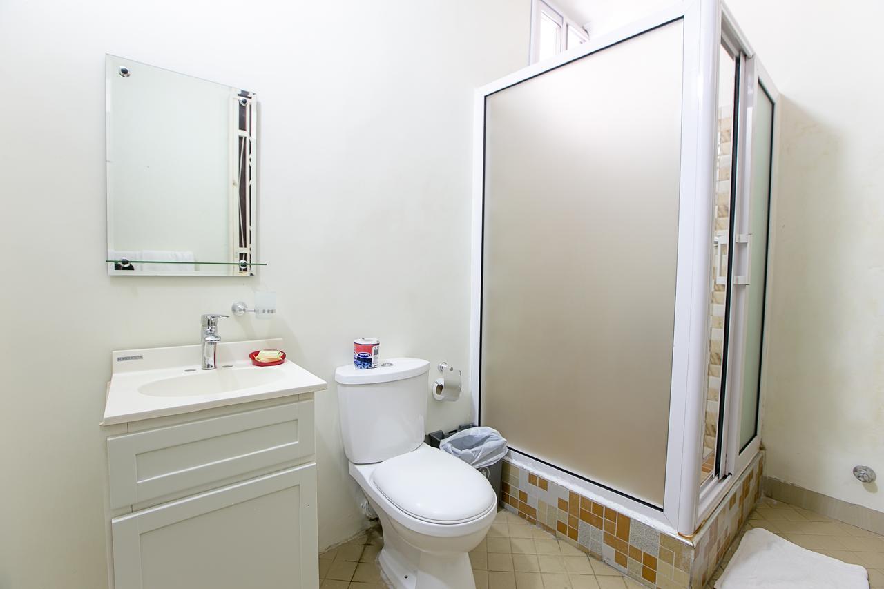 أكرا @Home Boutique B&B Hostel And Suite المظهر الخارجي الصورة