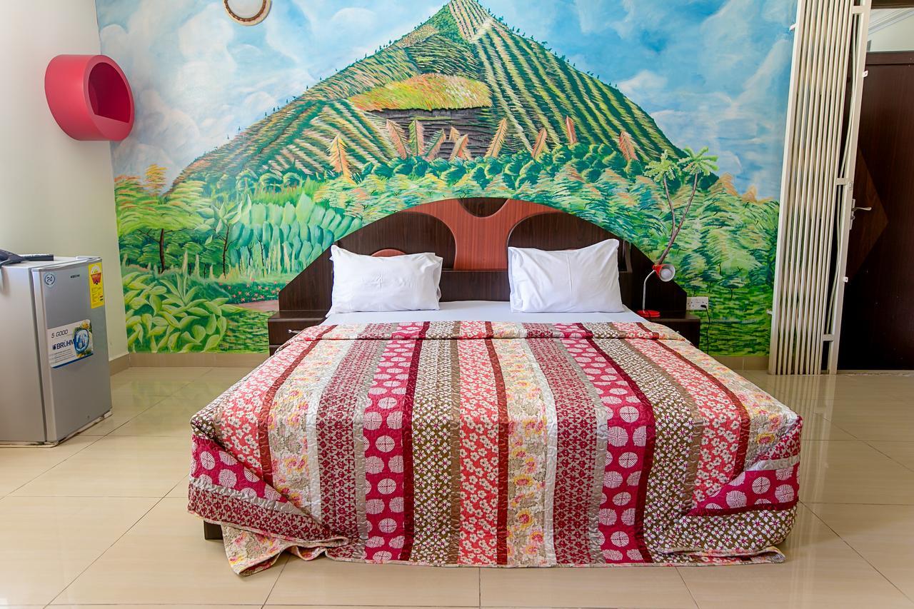 أكرا @Home Boutique B&B Hostel And Suite المظهر الخارجي الصورة