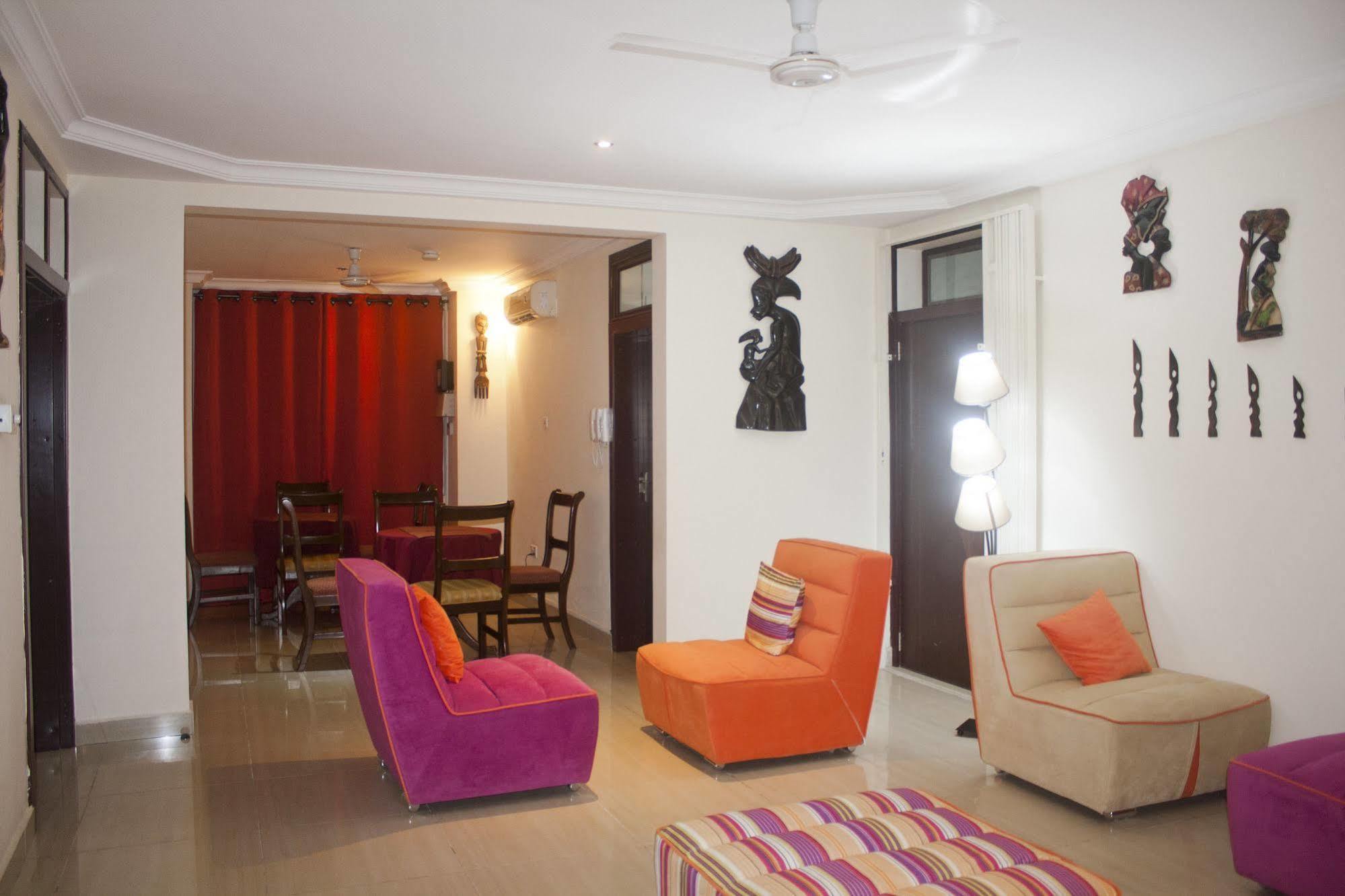 أكرا @Home Boutique B&B Hostel And Suite المظهر الخارجي الصورة