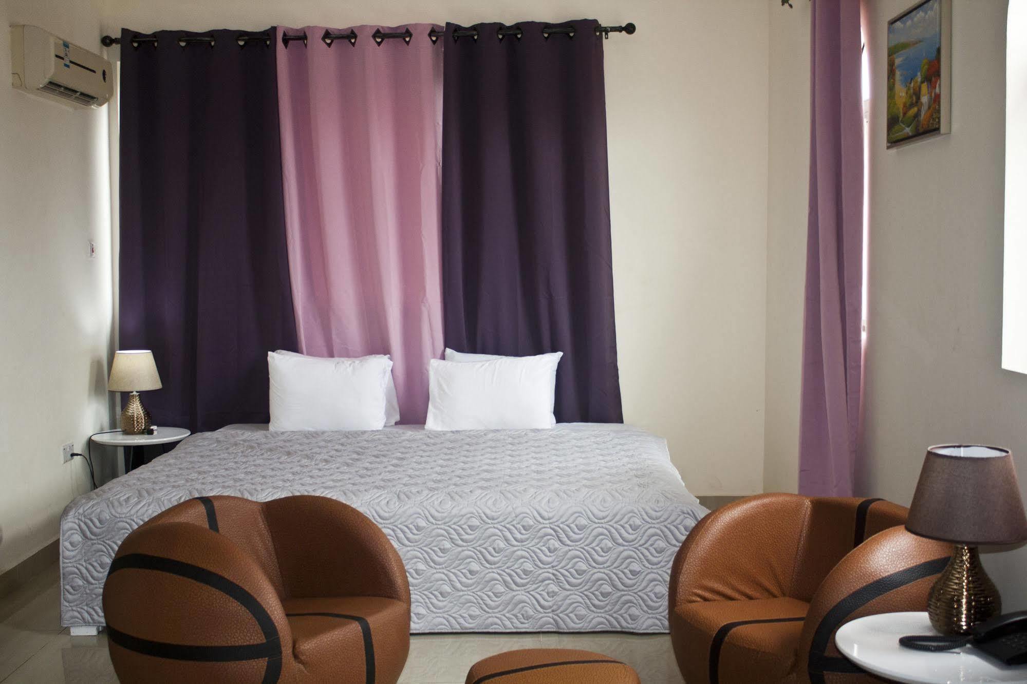 أكرا @Home Boutique B&B Hostel And Suite المظهر الخارجي الصورة