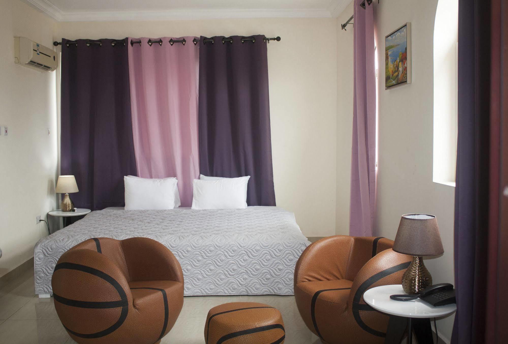 أكرا @Home Boutique B&B Hostel And Suite المظهر الخارجي الصورة