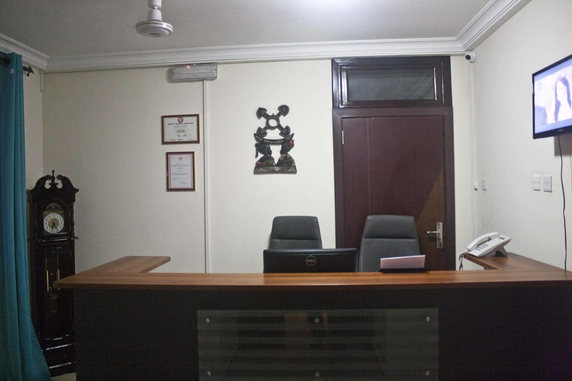 أكرا @Home Boutique B&B Hostel And Suite المظهر الخارجي الصورة