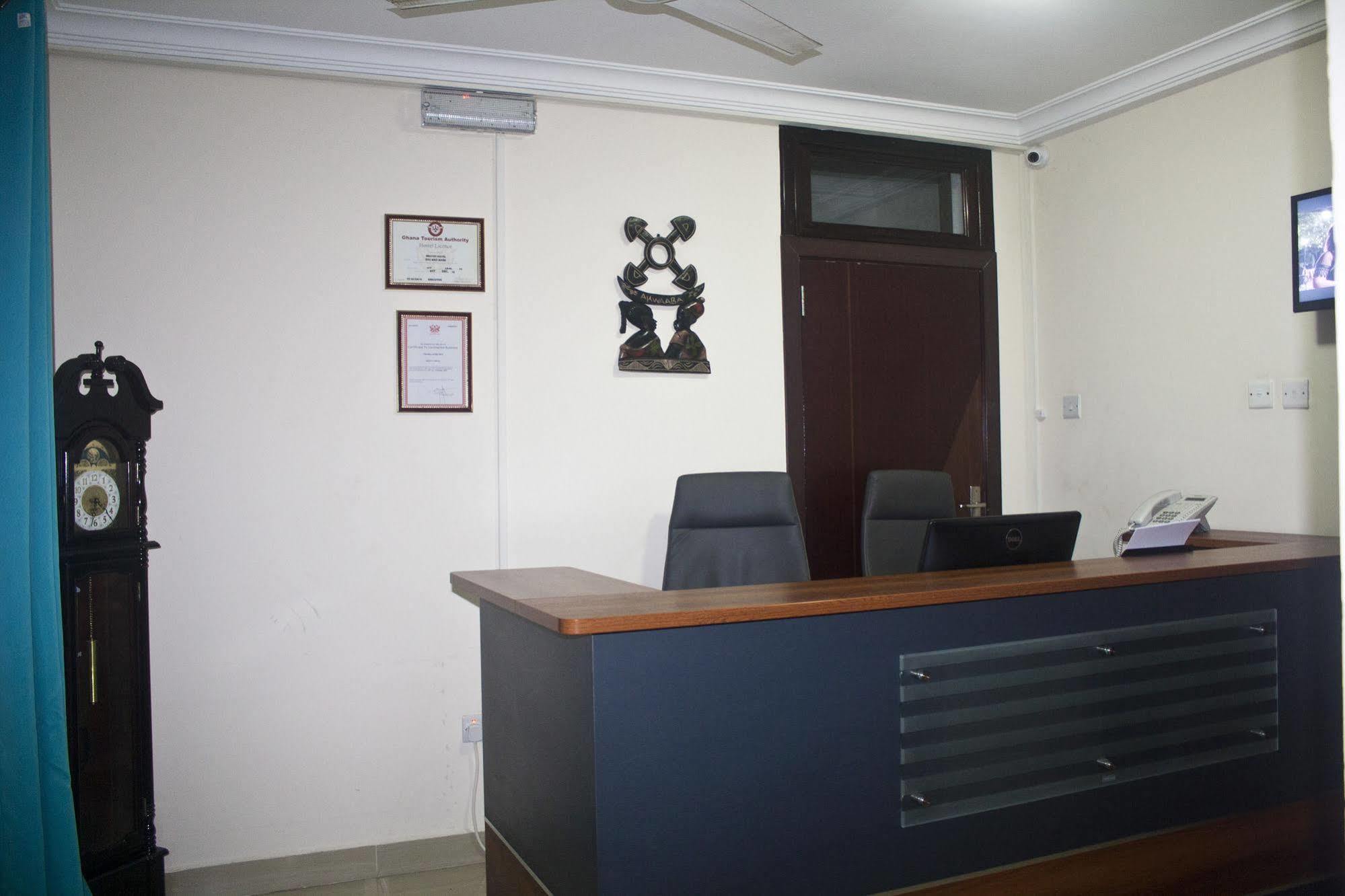 أكرا @Home Boutique B&B Hostel And Suite المظهر الخارجي الصورة