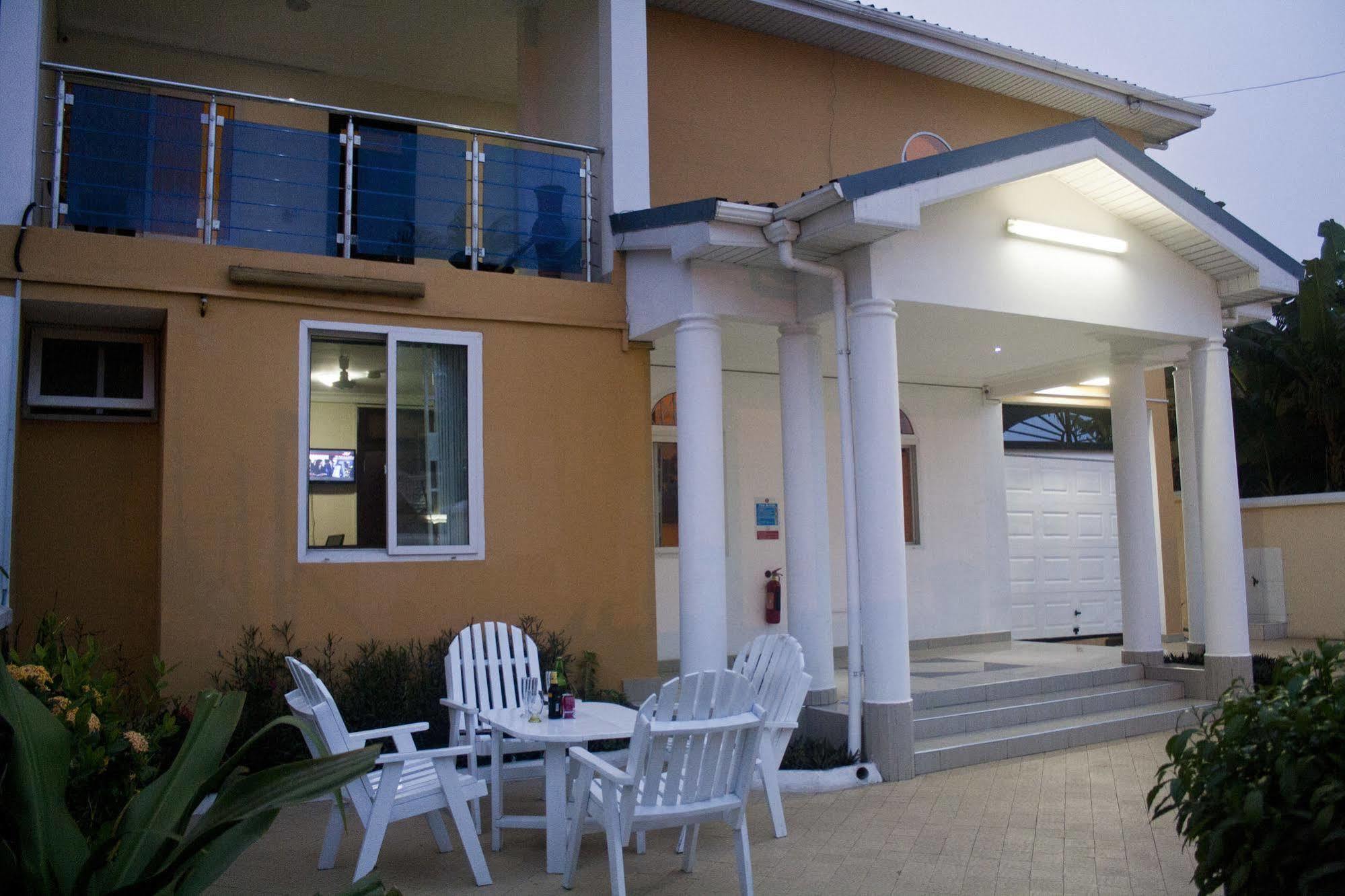 أكرا @Home Boutique B&B Hostel And Suite المظهر الخارجي الصورة