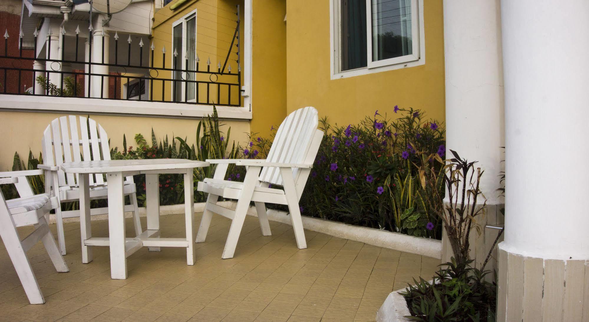 أكرا @Home Boutique B&B Hostel And Suite المظهر الخارجي الصورة
